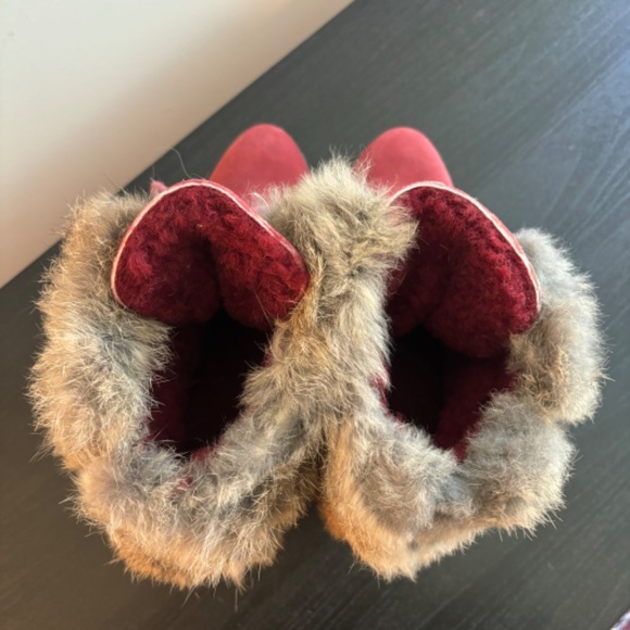 Red Fur Trimmed Bootie - Picture 7 of 9